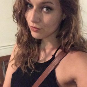 Meet your Posher, Abigail